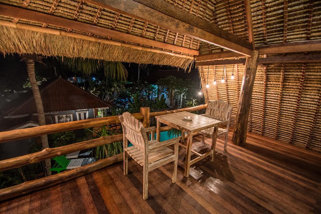 Hobbit'S House Homestay Banyuwedang Buitenkant foto