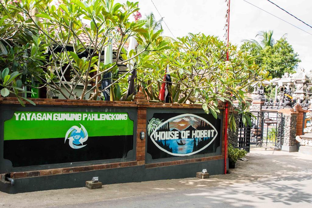 Hobbit'S House Homestay Banyuwedang Buitenkant foto
