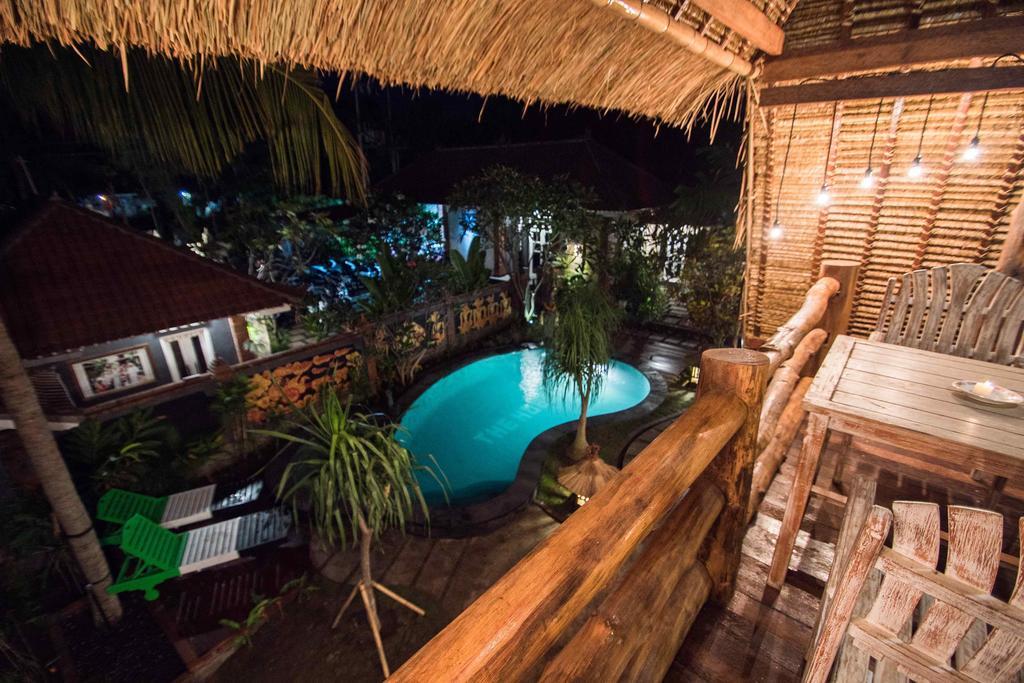 Hobbit'S House Homestay Banyuwedang Buitenkant foto